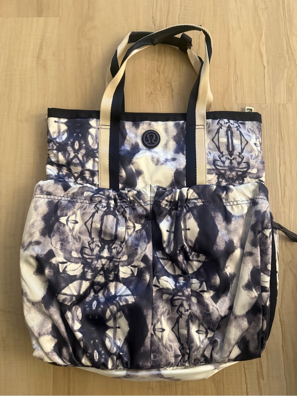 lululemon athletica Navy & White Abstract Pattern Shoulder Tote